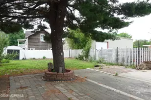 11 Main St, Englishtown, NJ 07726 - Photo 57