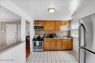 52 St Ann St, Carteret, NJ 07008 - Photo 17