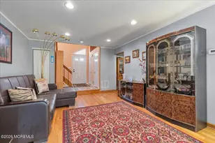 73 Malibu Dr, Eatontown, NJ 07724 - Photo 15