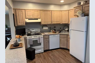10D Lexington Court, Red Bank, NJ 07701 - Photo 5