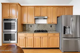 64 Vineyard Ct, Monroe Township, NJ 08831 - Photo 15