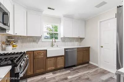 16 Pagoda Lane, Freehold, NJ 07728 - Photo 17