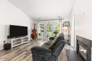 16 Pagoda Ln, Freehold, NJ 07728 - Photo 11