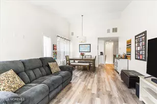 16 Pagoda Ln, Freehold, NJ 07728 - Photo 13