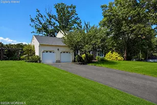 25 Rimwood Ln, Howell Township, NJ 07731 - Photo 11
