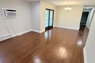 35 Amberly Dr, Manalapan Township, NJ 07726 - Photo 5