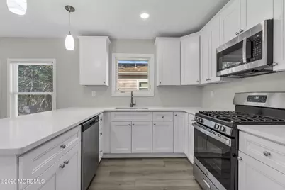 127 Freeport Boulevard, Toms River Township, NJ 08757 - Photo 7