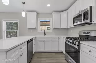127 Freeport Blvd, Toms River Township, NJ 08757 - Photo 7