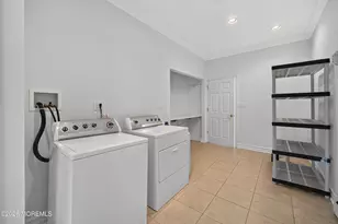 50 Ridgewood Wy, Neptune Township, NJ 07753 - Photo 47