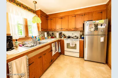 18 Holmes Terrace, Freehold, NJ 07728 - Photo 5