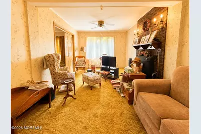 18 Holmes Terrace, Freehold, NJ 07728 - Photo 9