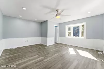 629 W Commodore Boulevard, Jackson, NJ 08527 - Photo 15