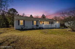 629 W Commodore Blvd, Jackson, NJ 08527 - Photo 1