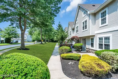 21 Forrest Court, Tinton Falls, NJ 07753 - Photo 3