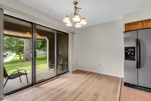 47 Chelmsford Ct, Marlton, NJ 08053 - Photo 9