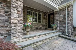 6 Forest Park Ct, Holmdel, NJ 07733 - Photo 3