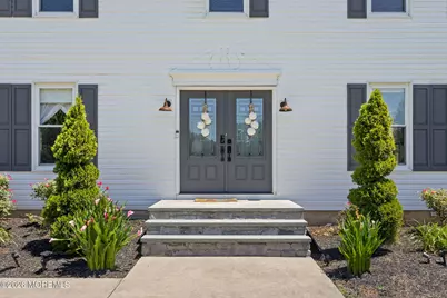 192 Yorkshire Terrace, Wrightstown, NJ 08562 - Photo 3