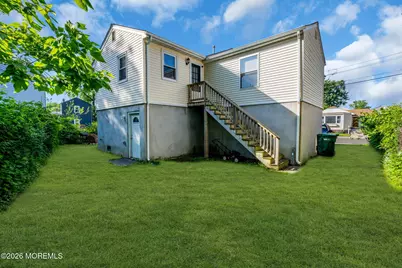 22 Lakewood Avenue, Keansburg, NJ 07734 - Photo 19