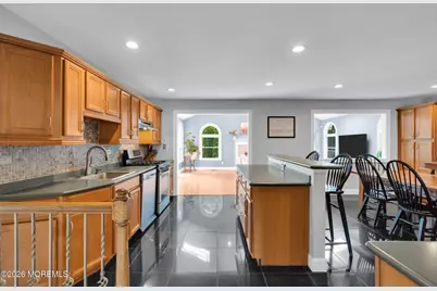 118 Sun Valley Road, Toms River Township, NJ 08755 - Photo 15