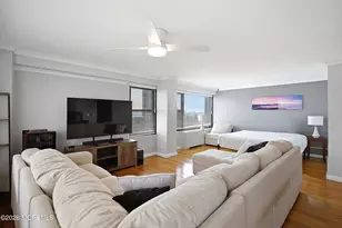 135 Montgomery St, Jersey City, NJ 07302 - Photo 9