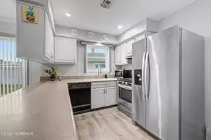 20 Thronbury Ct, Toms River Township, NJ 08757 - Photo 5