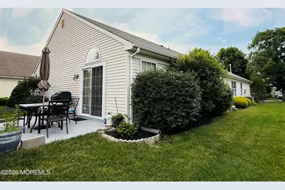 18 Skyline Drive, Lakewood, NJ 08701 - Photo 3