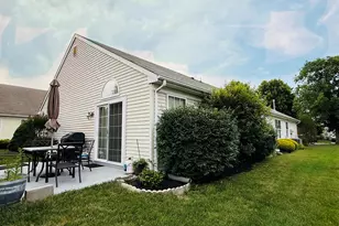 18 Skyline Dr, Lakewood, NJ 08701 - Photo 3