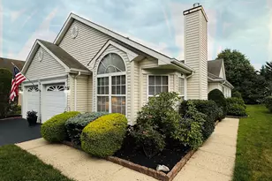 18 Skyline Dr, Lakewood, NJ 08701 - Photo 1