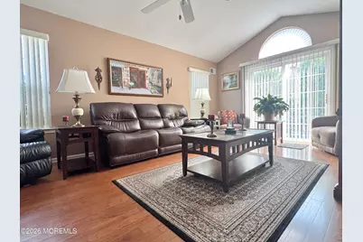 18 Skyline Drive, Lakewood, NJ 08701 - Photo 7
