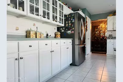 18 Skyline Drive, Lakewood, NJ 08701 - Photo 13