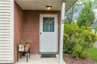 7 Kingston Close #1000, Freehold, NJ 07728 - Photo 3