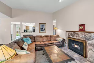 7 Kingston Close, Freehold, NJ 07728 - Photo 5