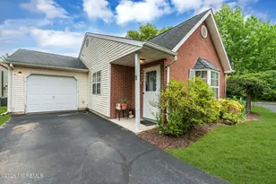 7 Kingston Close, Freehold, NJ 07728 - Photo 1