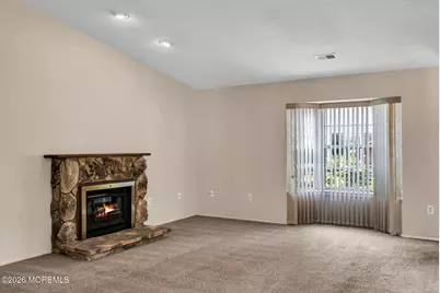 7 Kingston Close #1000, Freehold, NJ 07728 - Photo 9