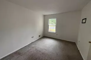 16 Fryer Ct, Hightstown, NJ 08520 - Photo 5