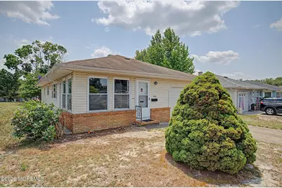 658 Jamaica Boulevard, Toms River Township, NJ 08757 - Photo 3