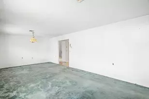 658 Jamaica Blvd, Toms River Township, NJ 08757 - Photo 9