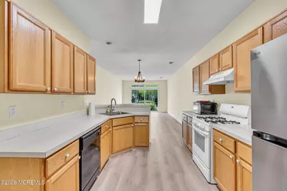 146 Greenlawns Drive, Lakewood, NJ 08701 - Photo 13