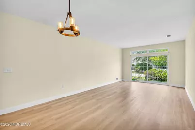 146 Greenlawns Drive, Lakewood, NJ 08701 - Photo 9