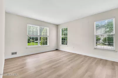 146 Greenlawns Drive, Lakewood, NJ 08701 - Photo 19
