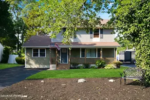 888 Briarcliff Dr, Toms River Township, NJ 08753 - Photo 1