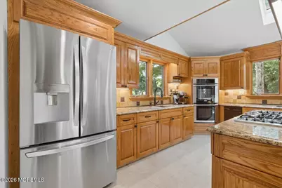 5 Eli Circle, Morganville, NJ 07751 - Photo 17