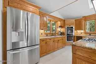 5 Eli Cir, Morganville, NJ 07751 - Photo 17