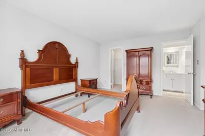 437 Hampton Court #12-1, Manalapan Township, NJ 07726 - Photo 15