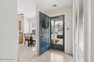 437 Hampton Ct, Manalapan Township, NJ 07726 - Photo 3
