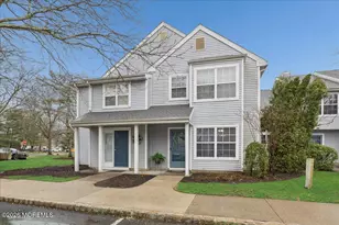 437 Hampton Ct, Manalapan Township, NJ 07726 - Photo 1