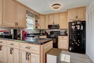 62 Jefferson Dr, Spotswood, NJ 08884 - Photo 9