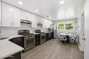 121 Forest Park Cir, Lakewood, NJ 08701 - Photo 11