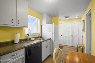 5 Vine Ct, Long Branch, NJ 07740 - Photo 9