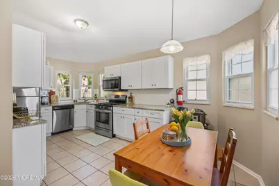 109 Kentucky Way, Freehold, NJ 07728 - Photo 15